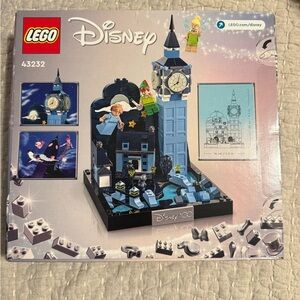 Disney 100 LEGO Disney Peter Pan & Wendy's Flight Over London Set